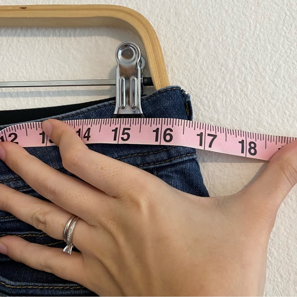 Democracy Ab Solution High Rise Dark Denim Raw Him Side Slit Slim Jeans Size 10 - Picture 10 of 12